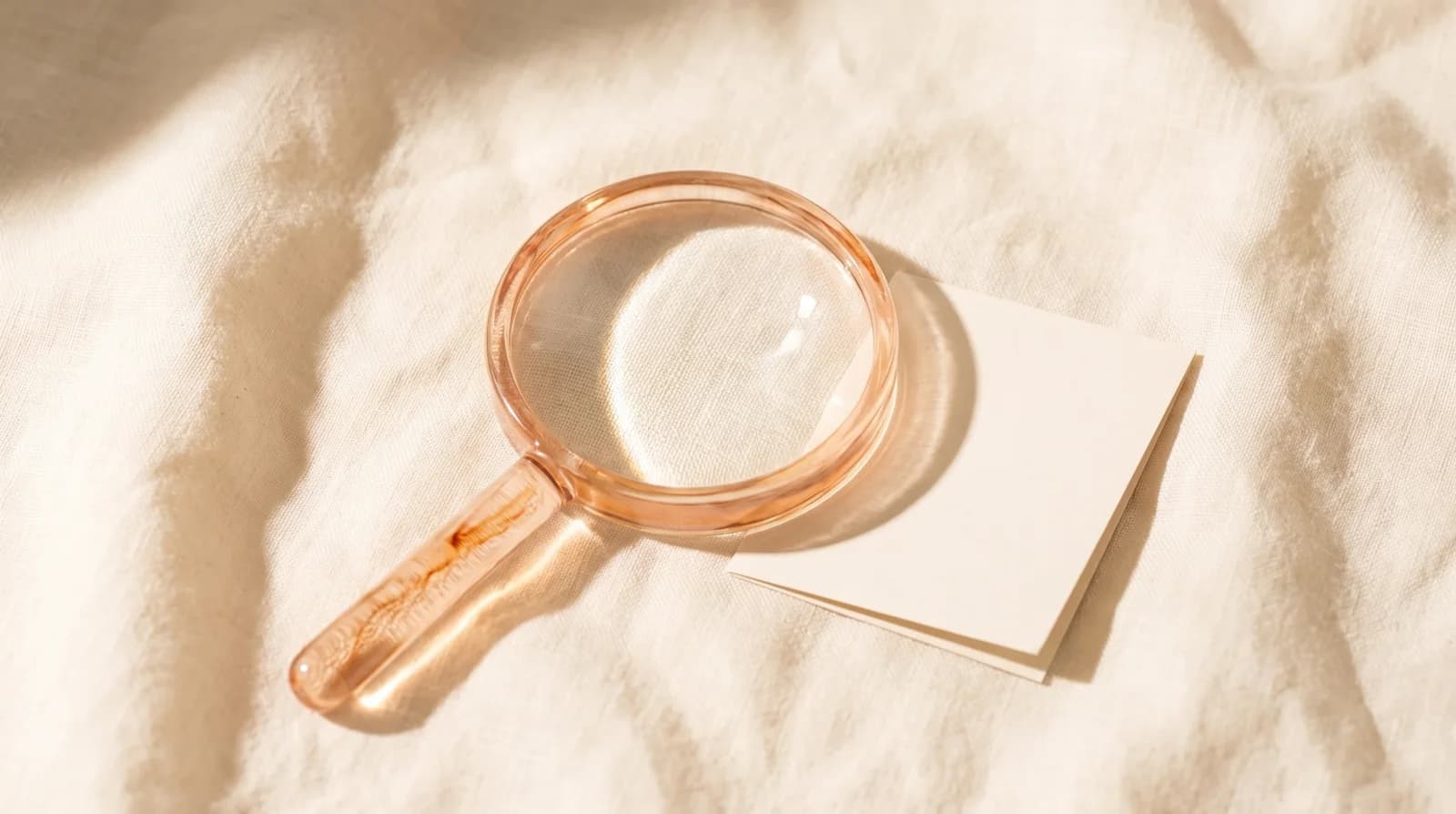 Liste d’ingrédients INCI d’un soin contour des yeux