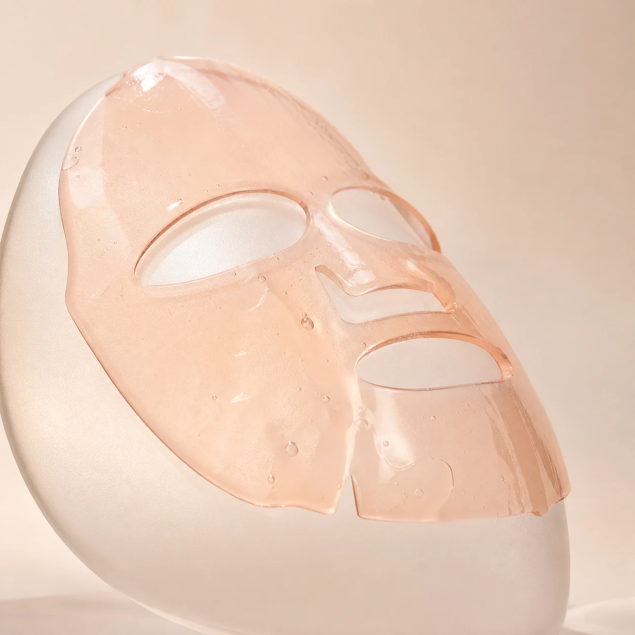 Masque hydrogel pêche épousant les contours du visage
